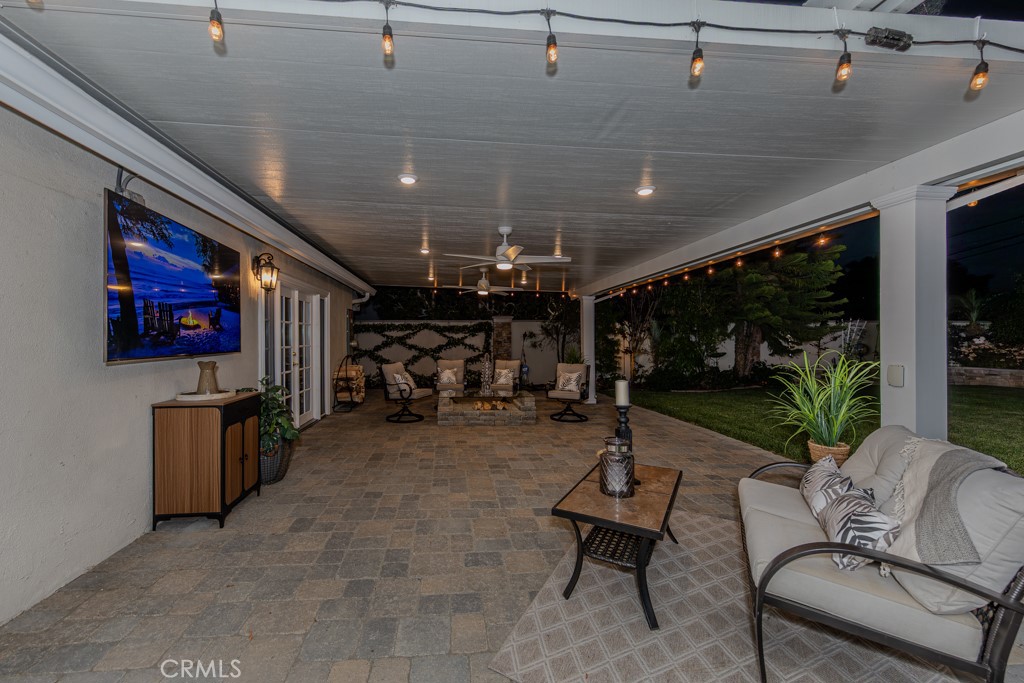 1448 W Domingo Road