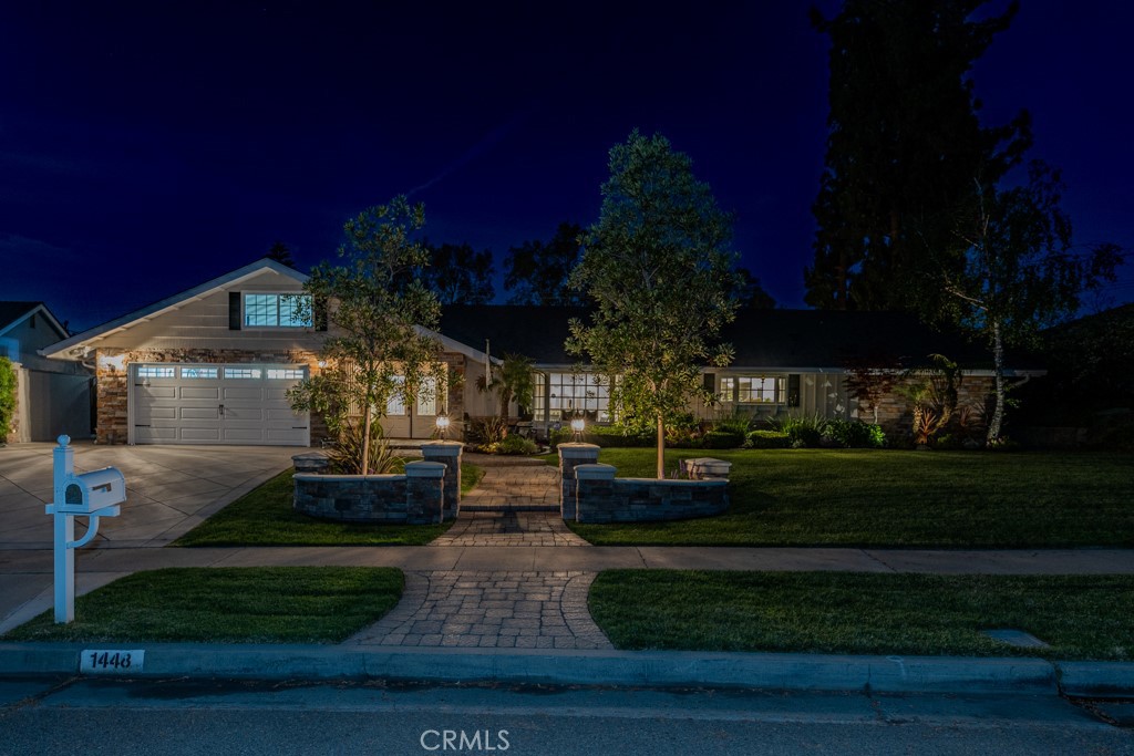 1448 W Domingo Road