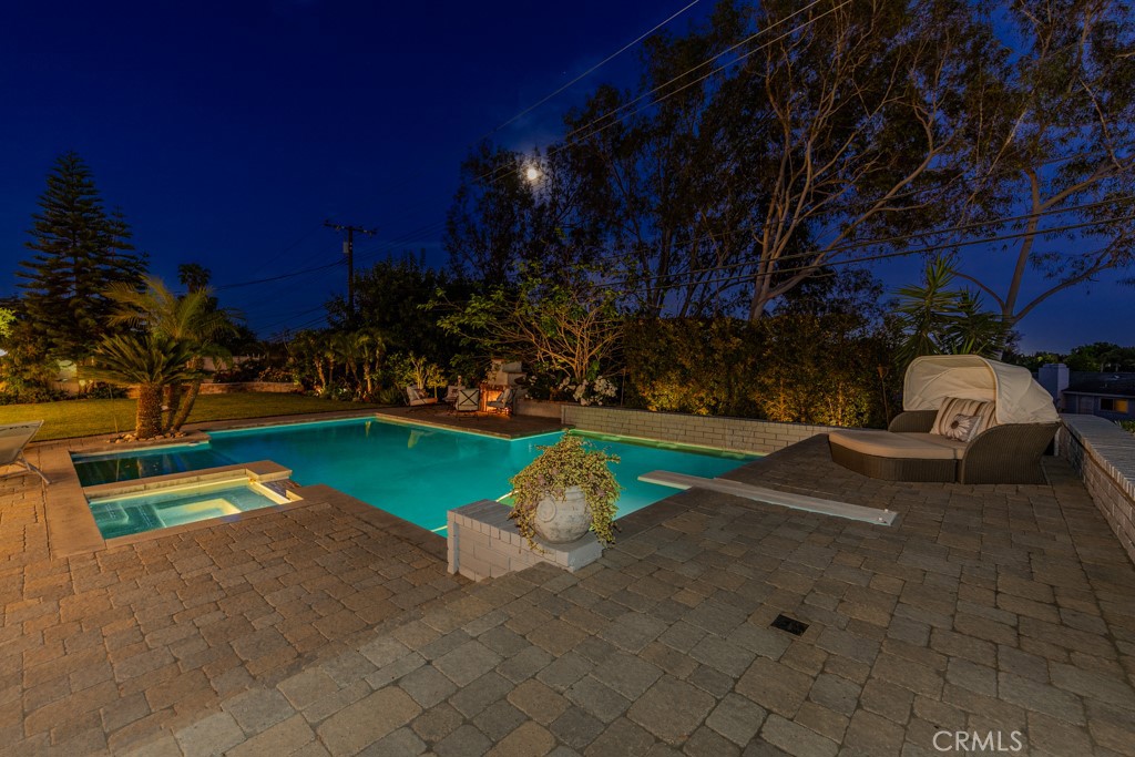 1448 W Domingo Road