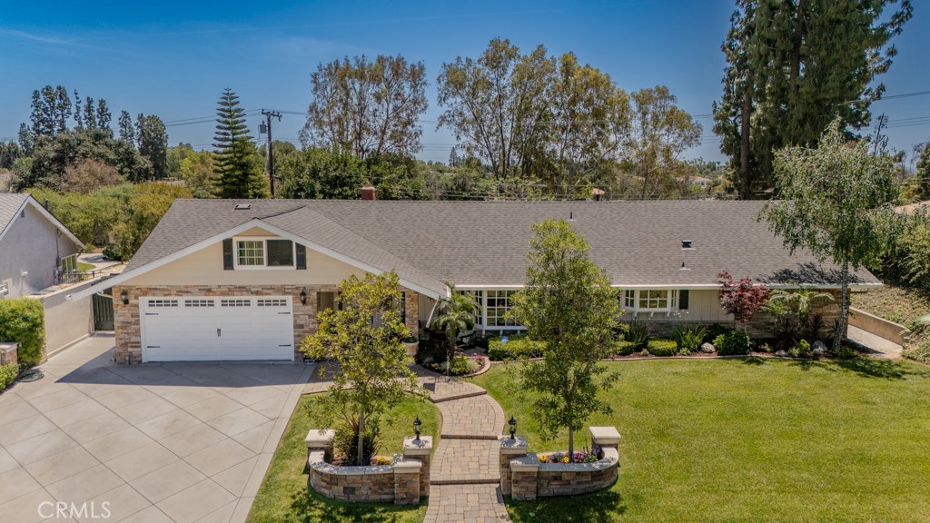 1448 W Domingo Road