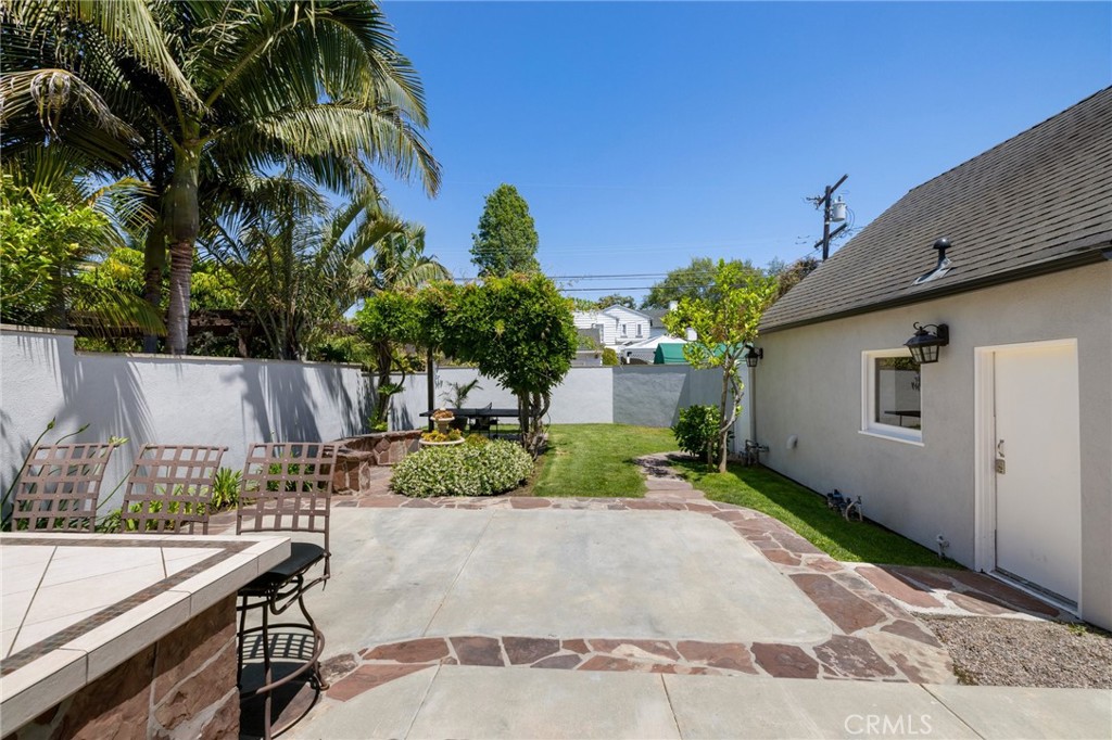 426 Ultimo Avenue