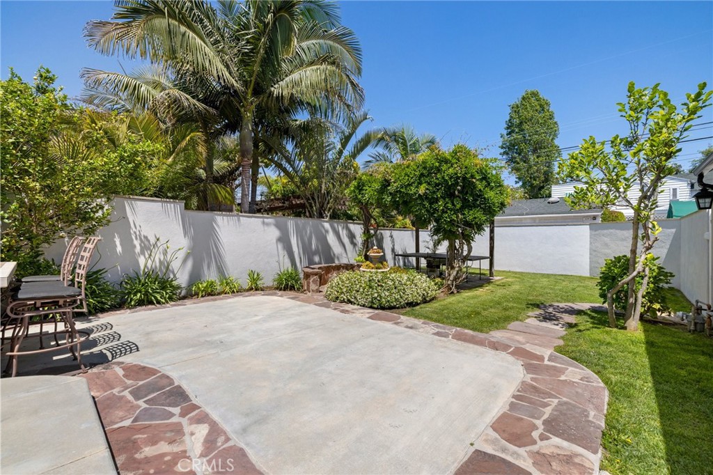 426 Ultimo Avenue