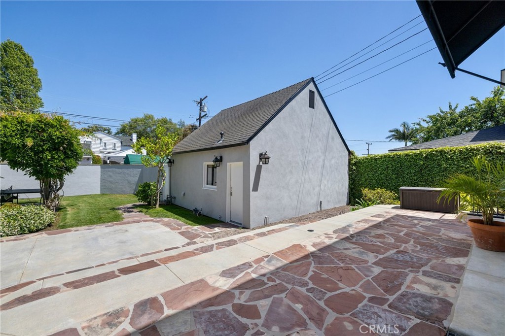 426 Ultimo Avenue
