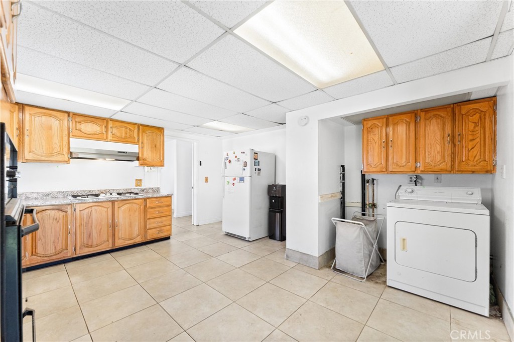 2414 W 6th Street