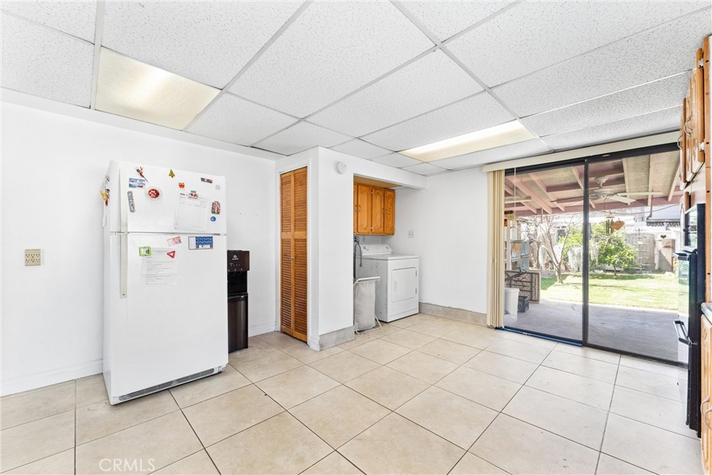 2414 W 6th Street