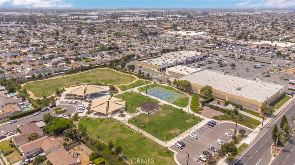 10300 Miranda Avenue