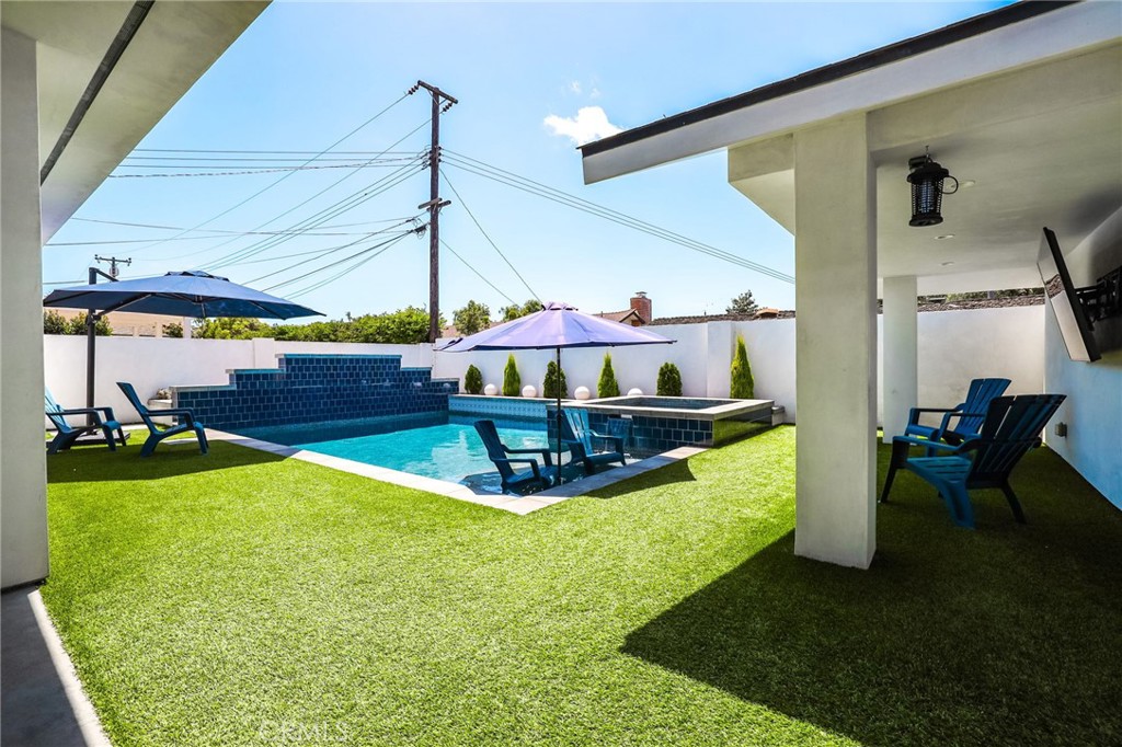 11221 Davenport Road