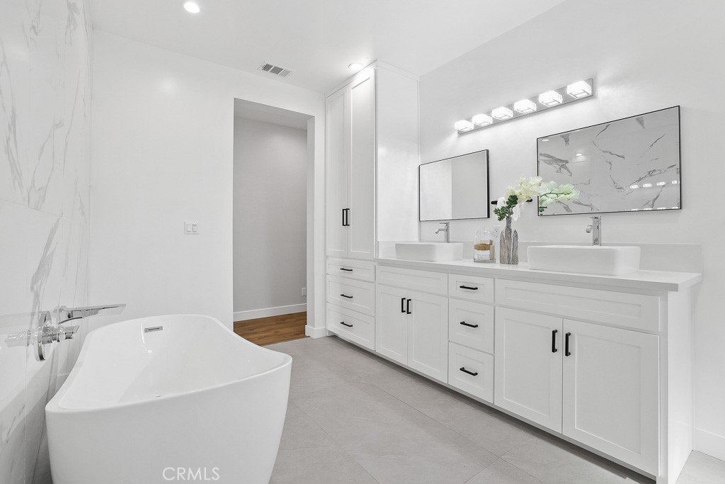 11221 Davenport Road