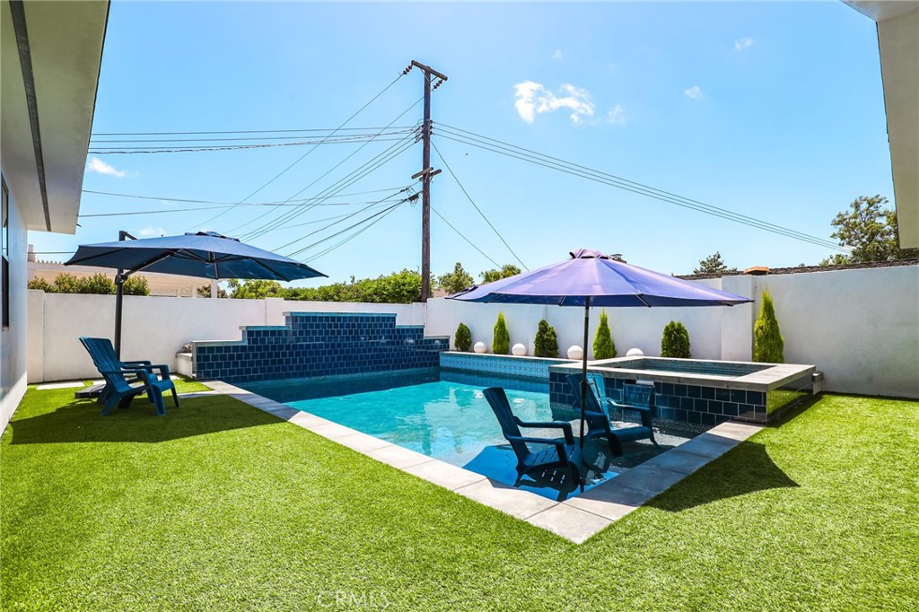 11221 Davenport Road