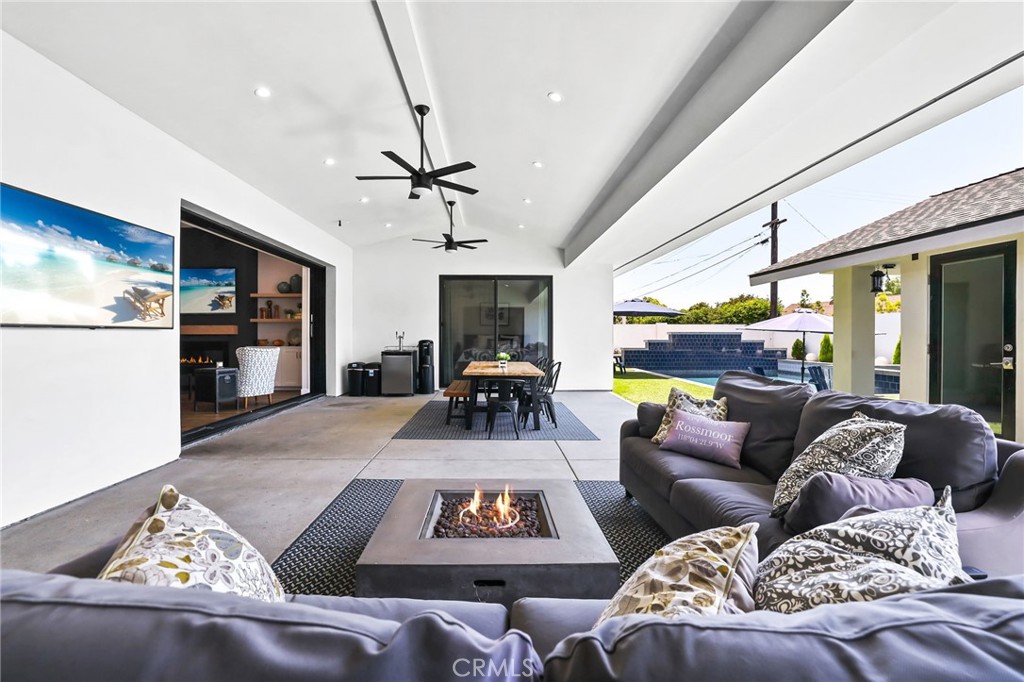 11221 Davenport Road