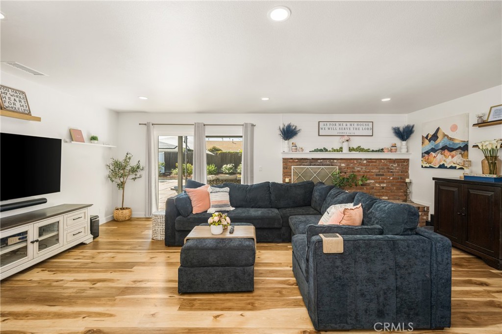 13381 Del Cerro Drive