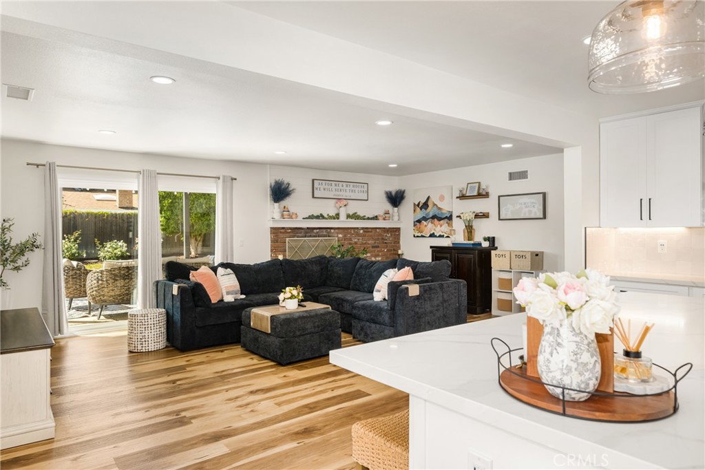 13381 Del Cerro Drive