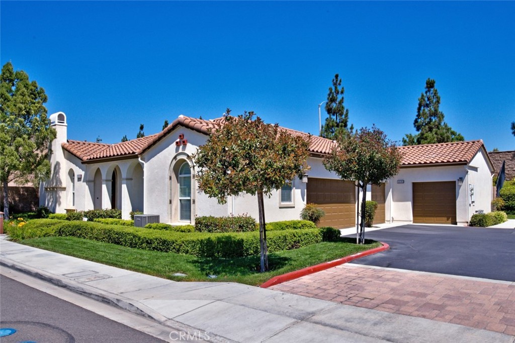 4156 VILLA PASADO