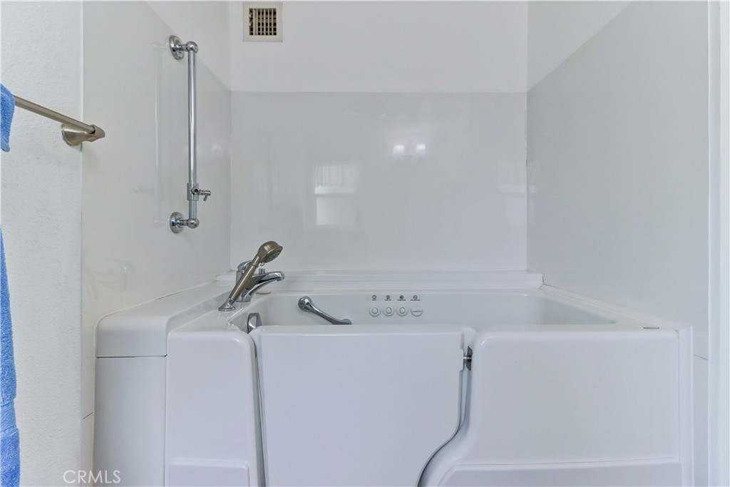 27930 Lexington Court