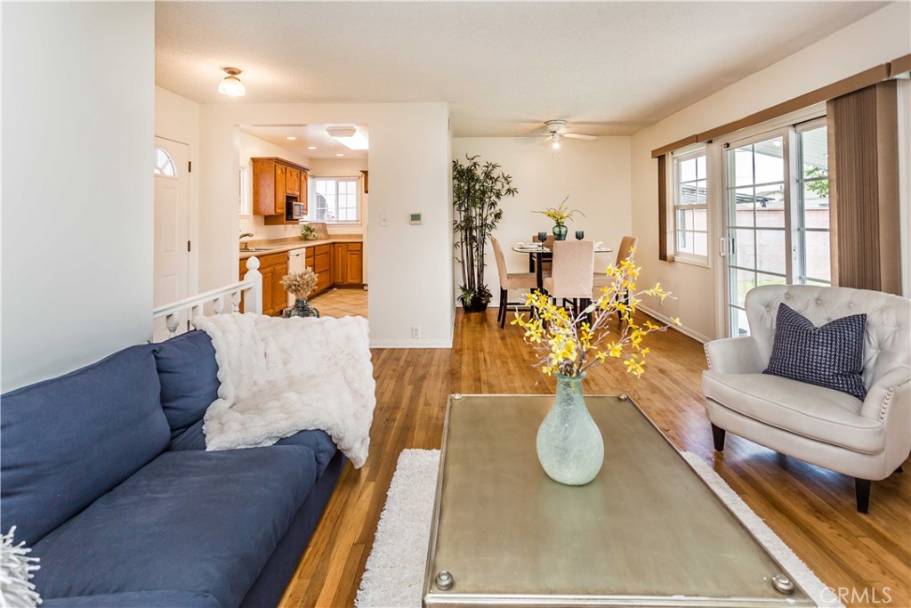 2104 E Vermont Avenue