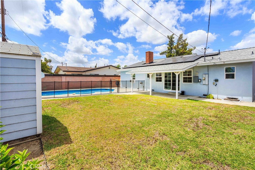 2104 E Vermont Avenue