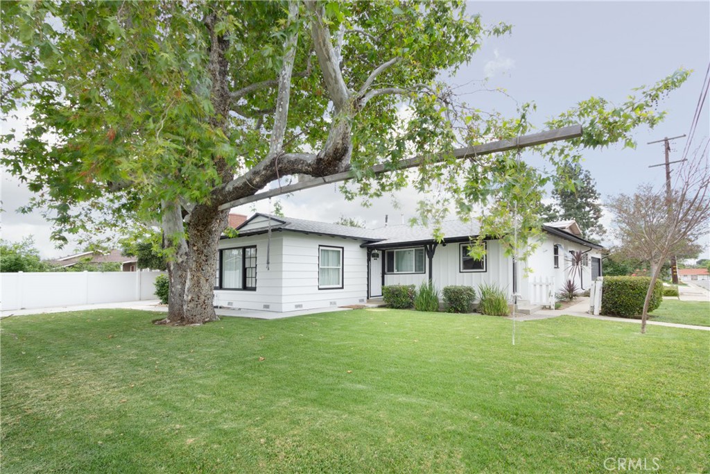 12842 Elizabeth Way