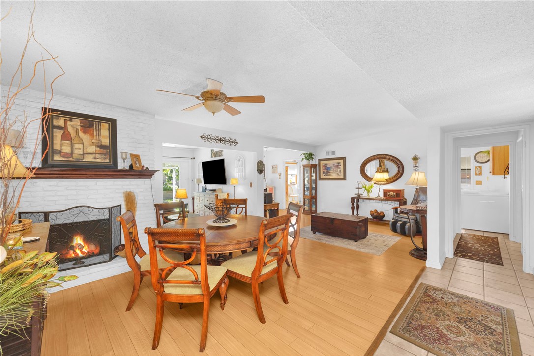 310 S Beachy Place