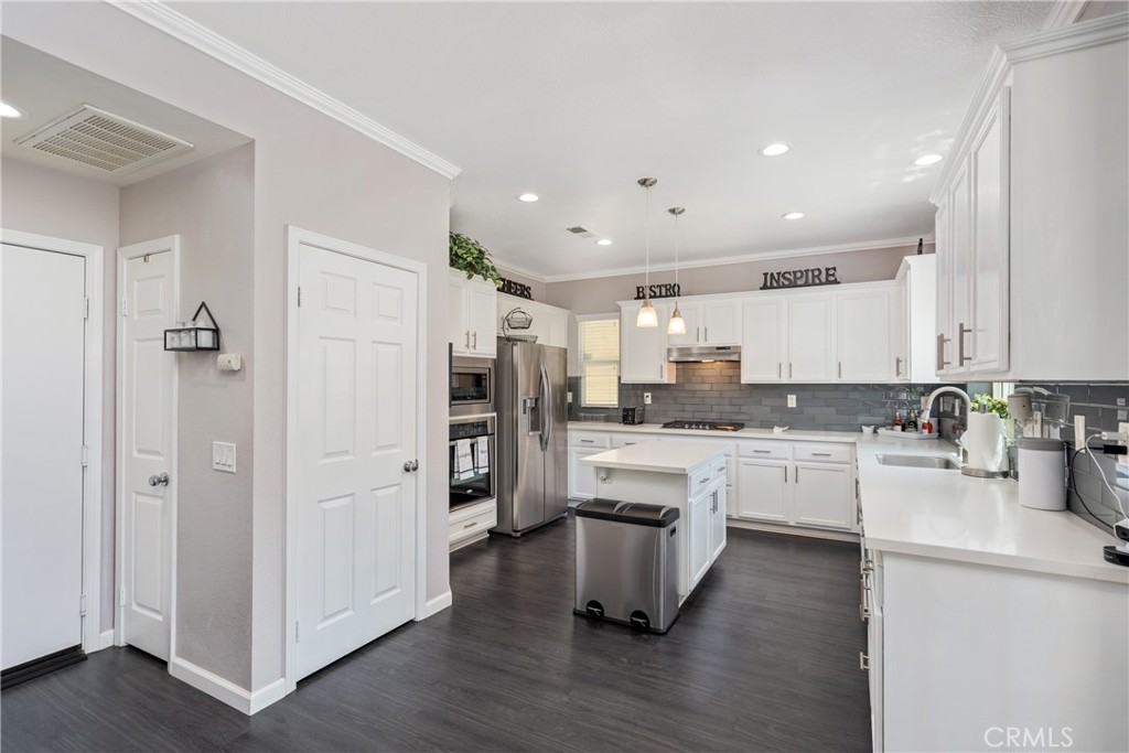 893 Whimbrel Way