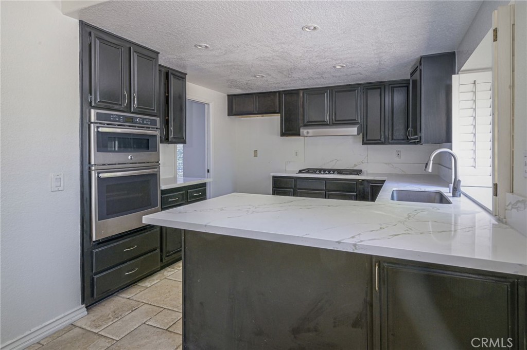 5505 FEATHER GRASS Lane