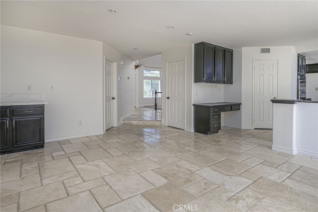 5505 FEATHER GRASS Lane