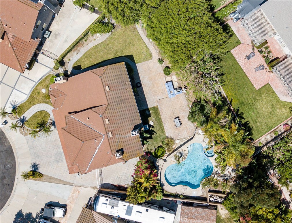 5505 FEATHER GRASS Lane