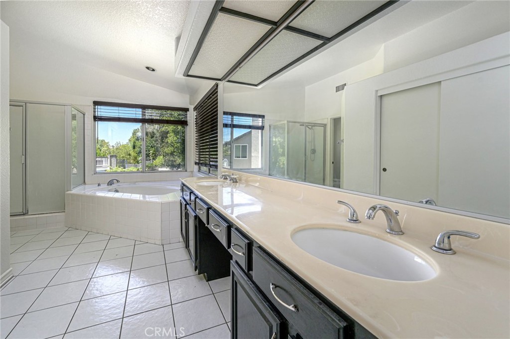 5505 FEATHER GRASS Lane