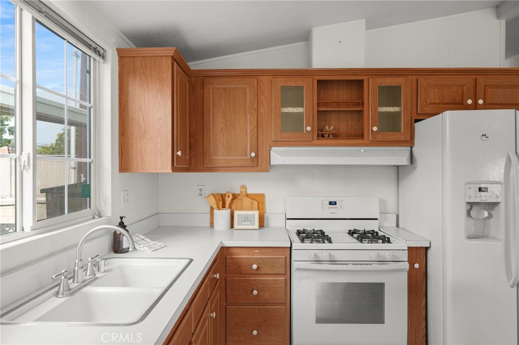 12550 E Carson Street 29