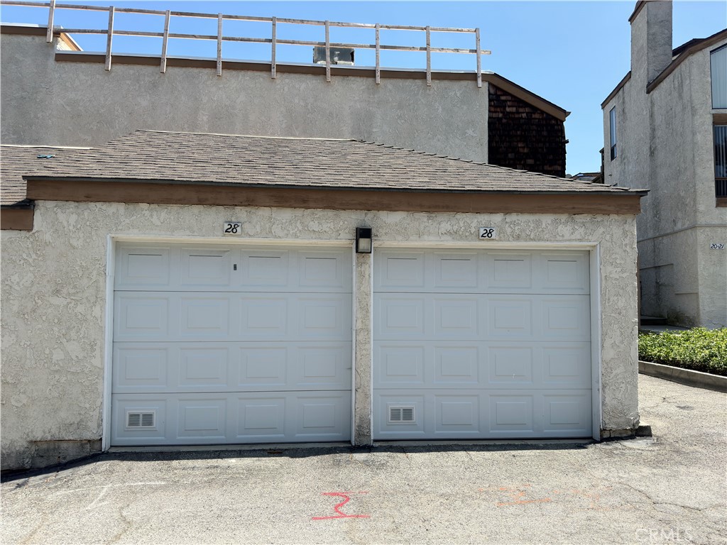 950 W Lambert Road 28