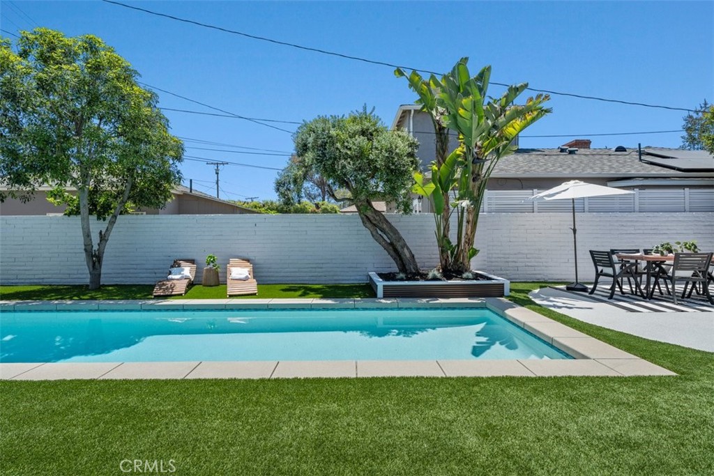 3830 Cedar Avenue