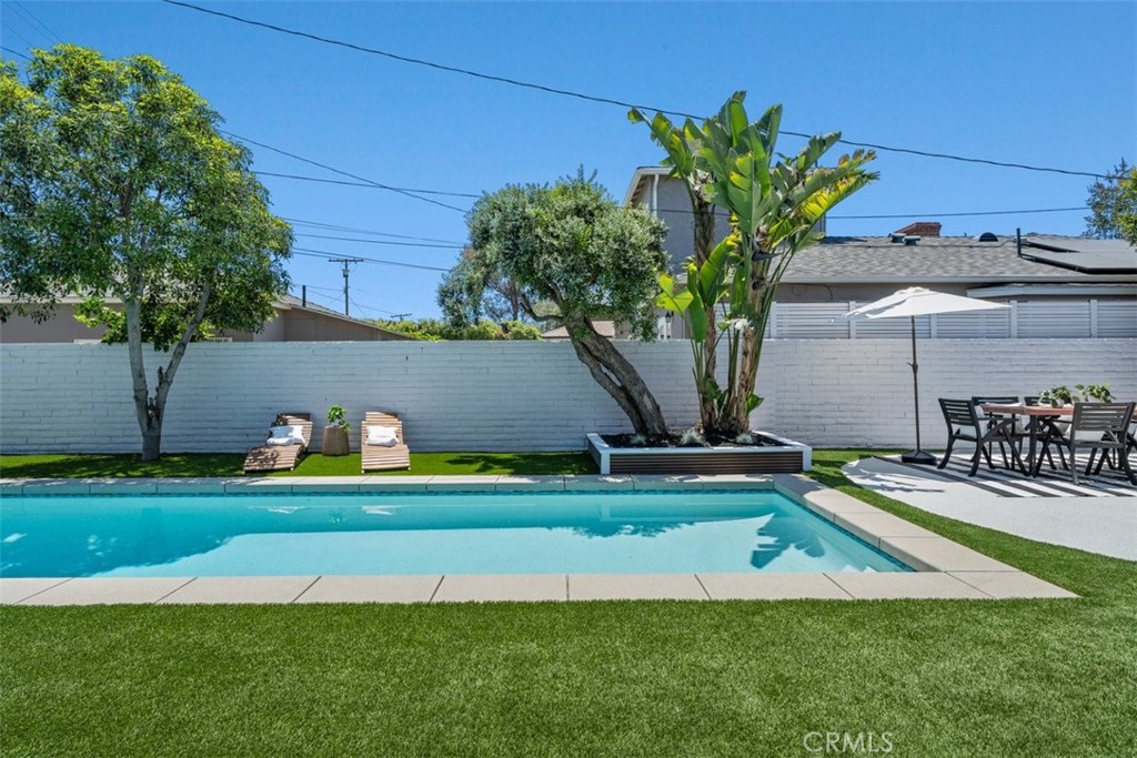 3830 Cedar Avenue
