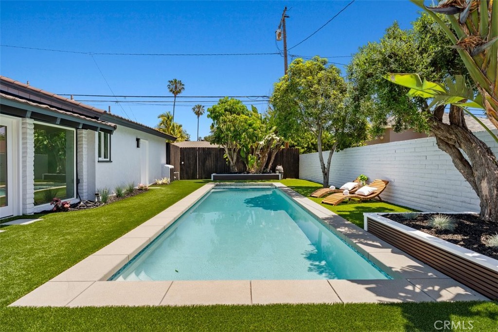 3830 Cedar Avenue