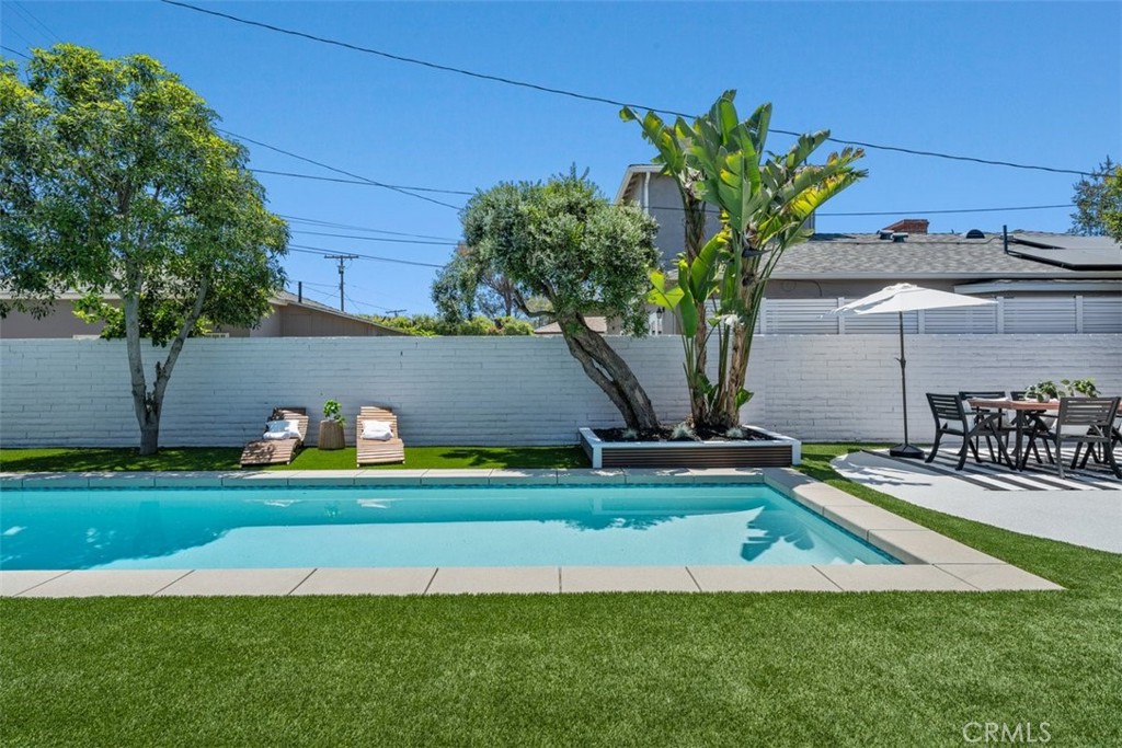 3830 Cedar Avenue