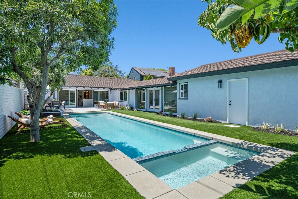 3830 Cedar Avenue