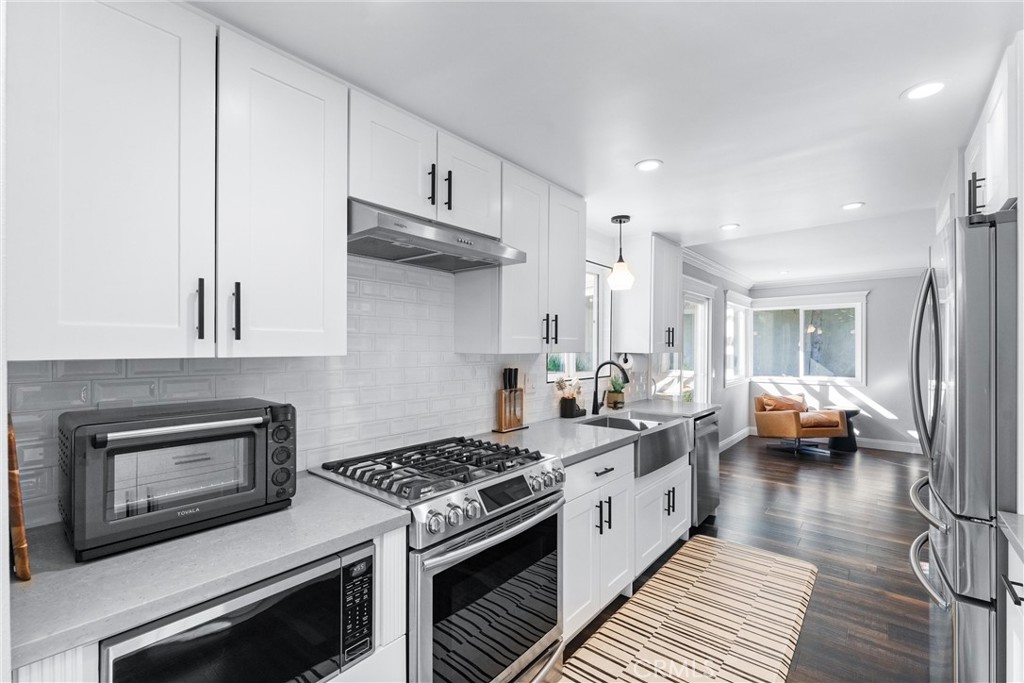 1421 Woodcrest Avenue