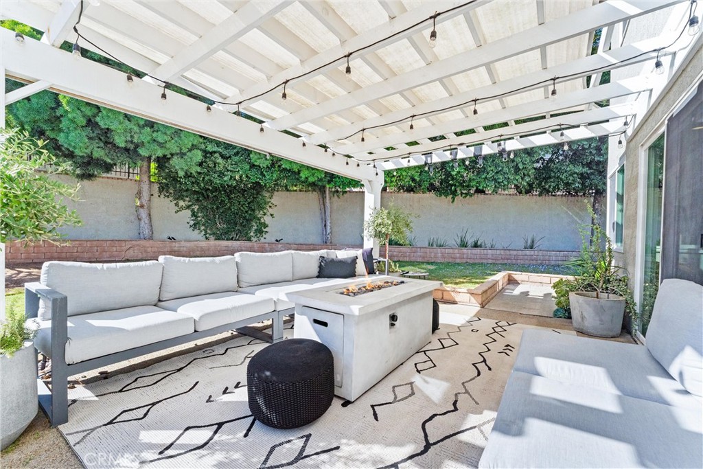 1421 Woodcrest Avenue