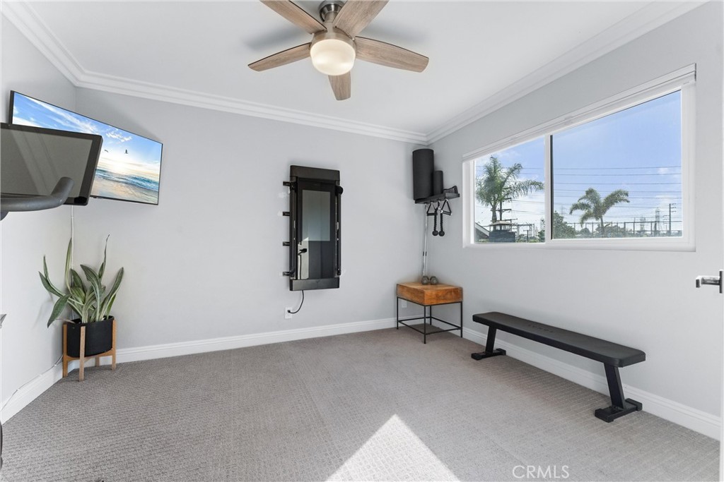 1421 Woodcrest Avenue