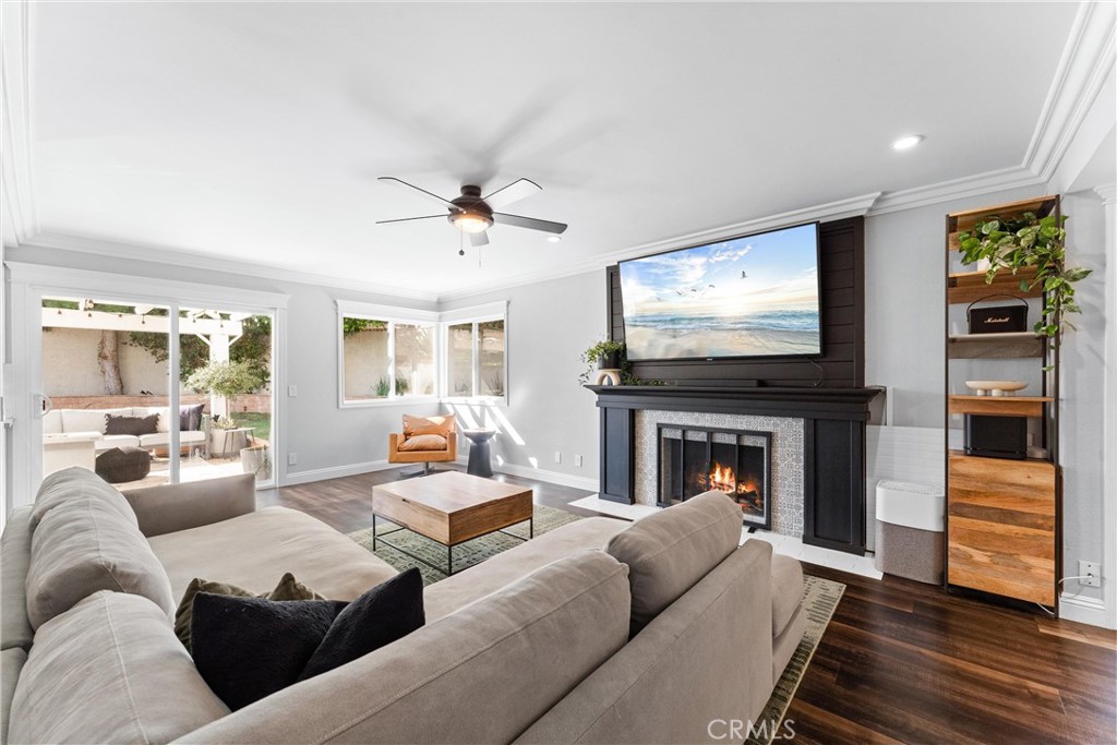 1421 Woodcrest Avenue