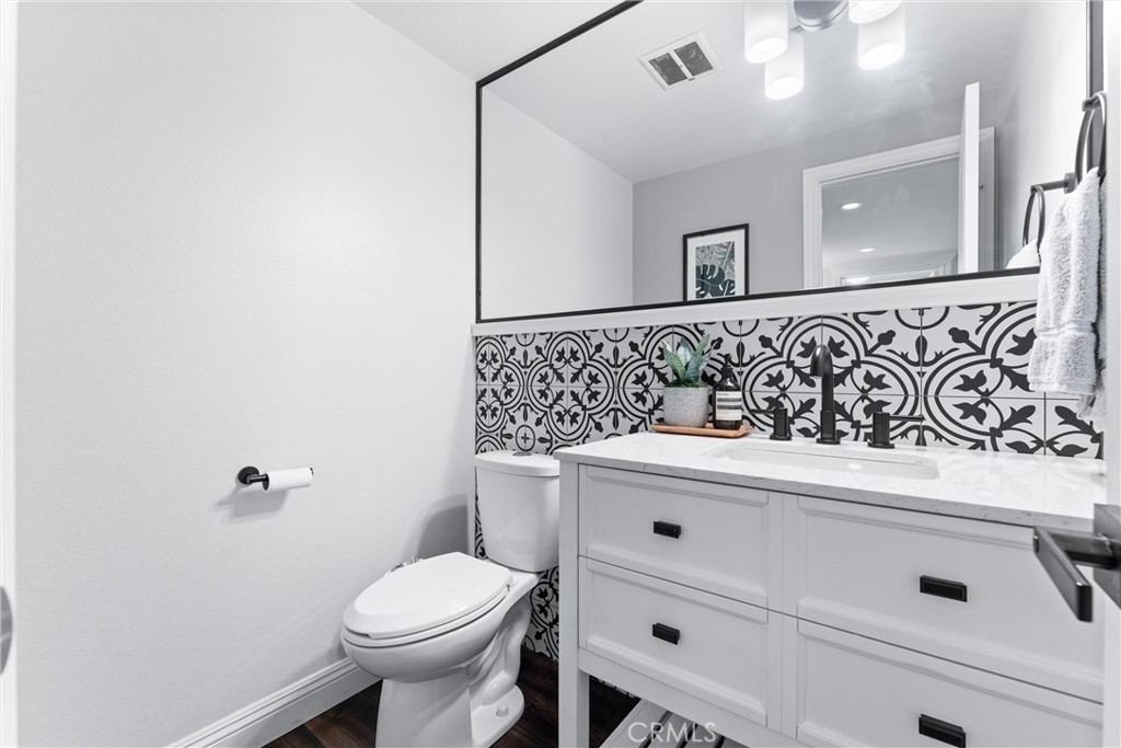 1421 Woodcrest Avenue