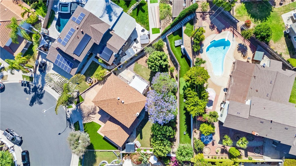 1421 Woodcrest Avenue