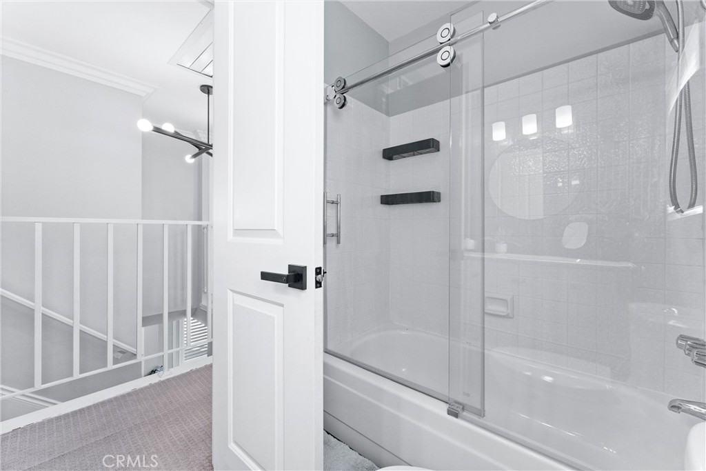 1421 Woodcrest Avenue