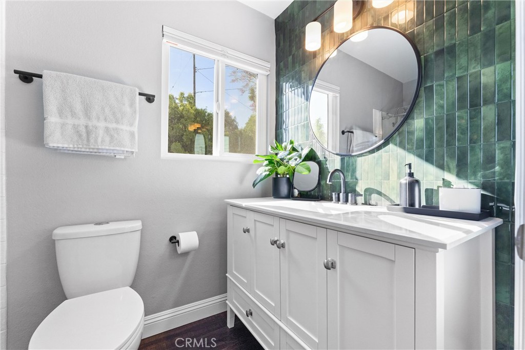 1421 Woodcrest Avenue