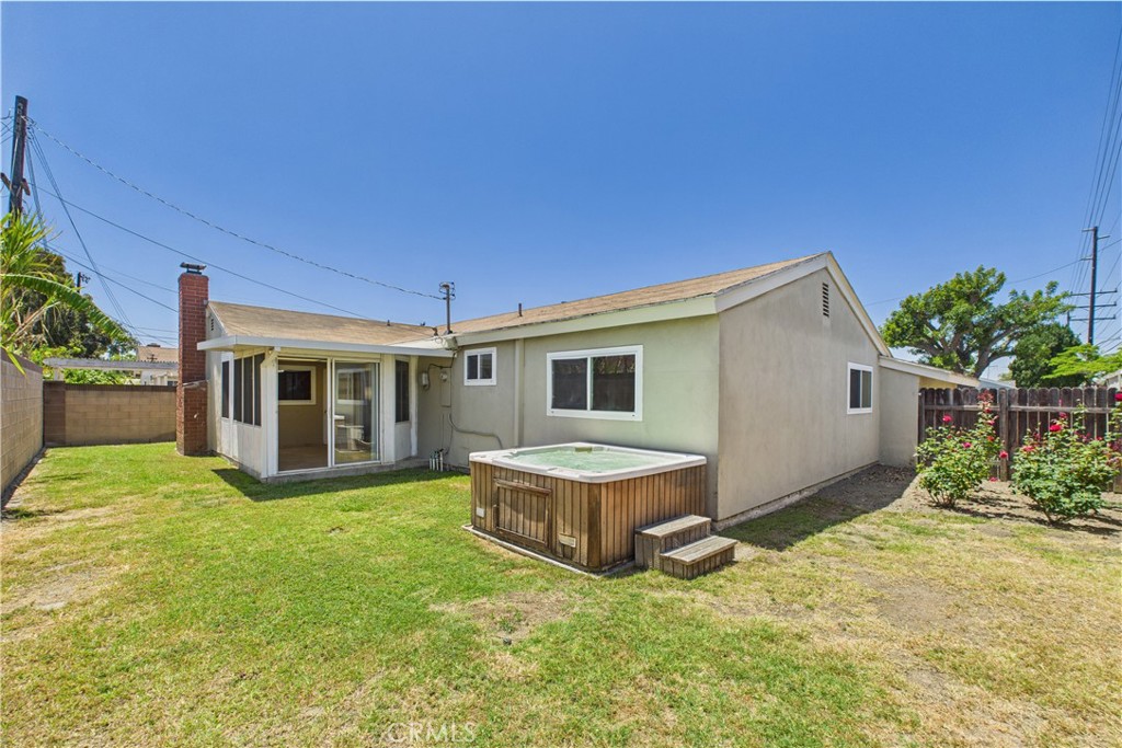 10002 Saint Elizabeth Circle