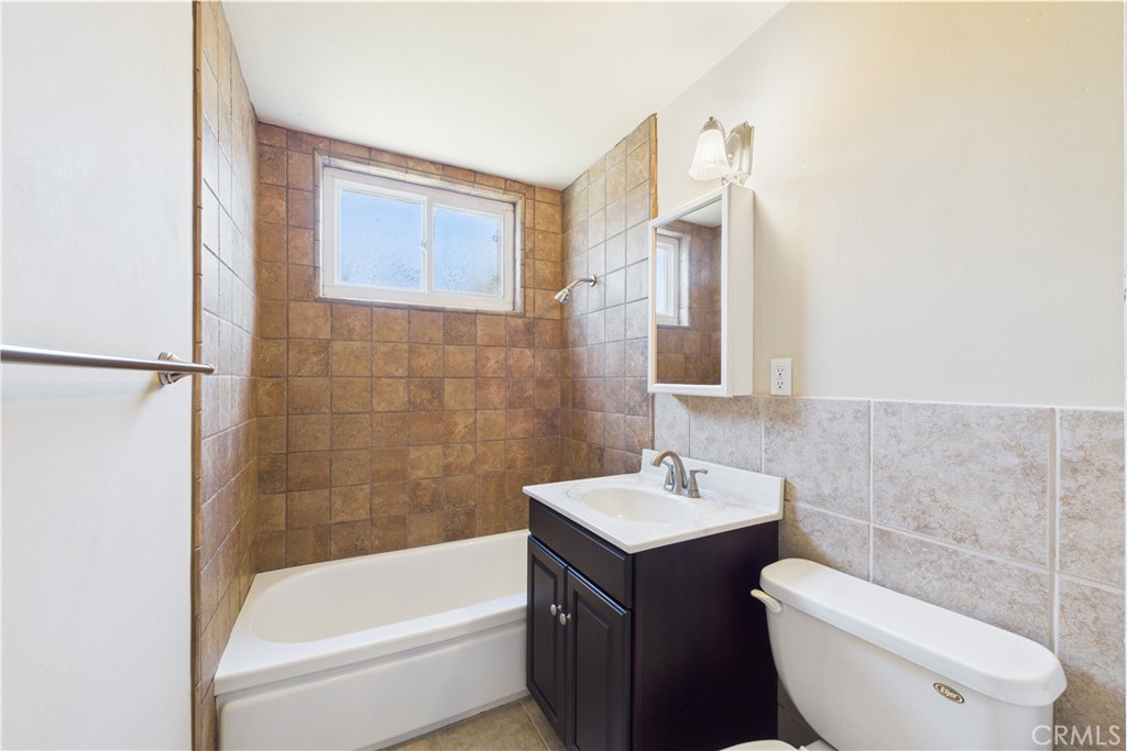 10002 Saint Elizabeth Circle