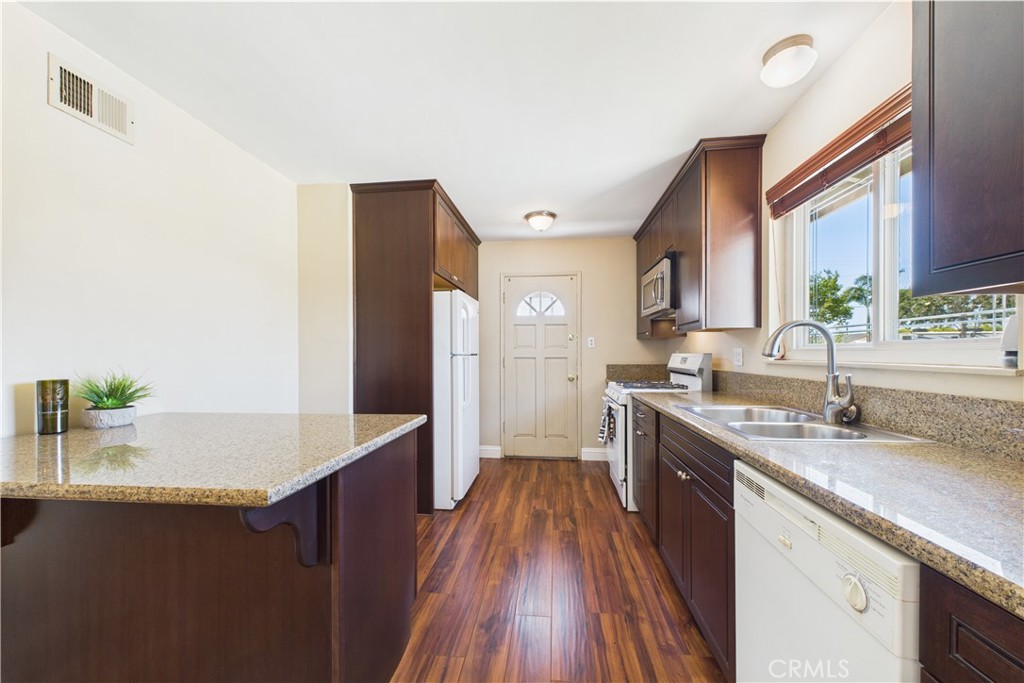 10002 Saint Elizabeth Circle