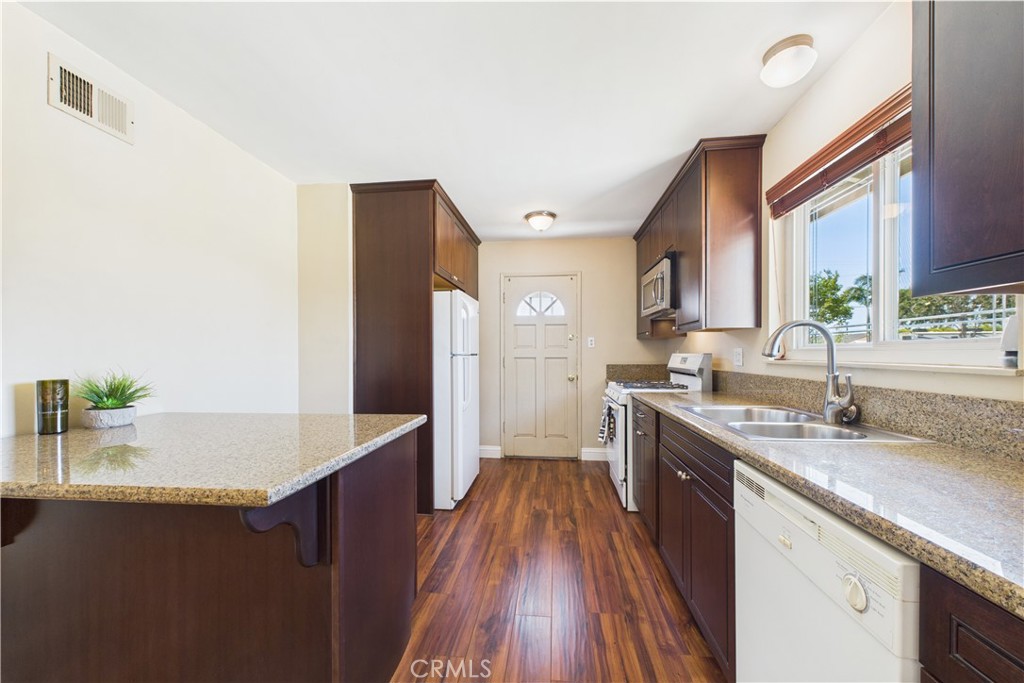 10002 Saint Elizabeth Circle