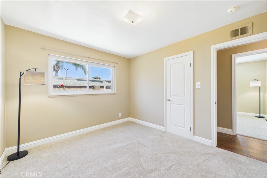 10002 Saint Elizabeth Circle