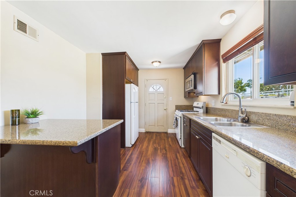 10002 Saint Elizabeth Circle
