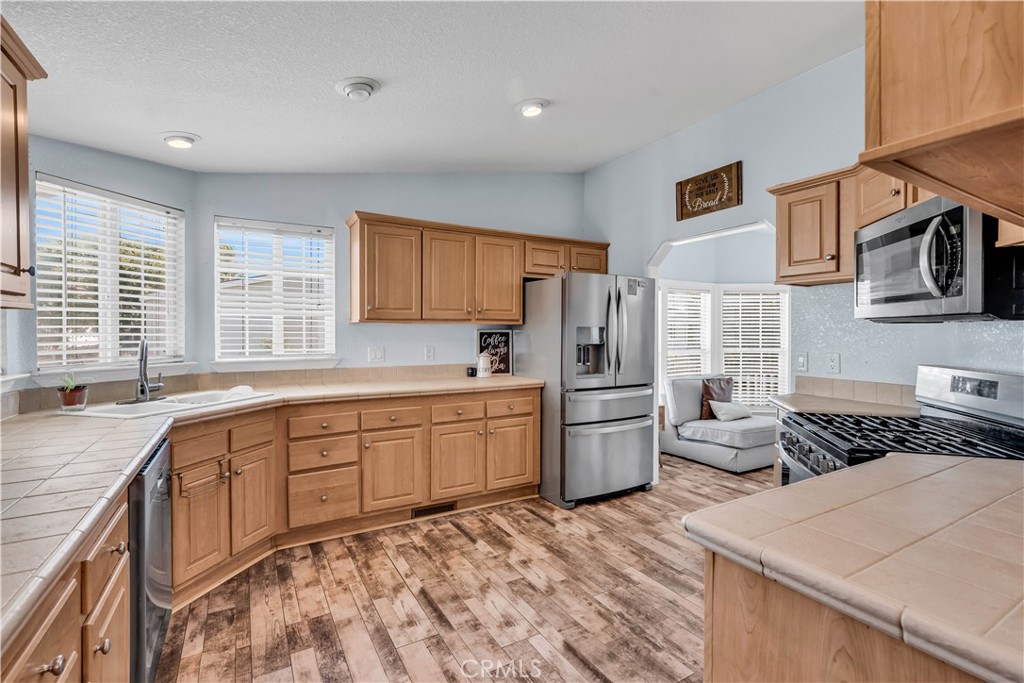 1550 Rimpau Avenue 152