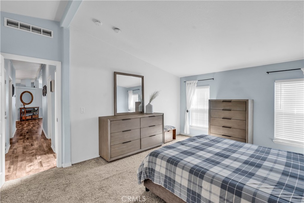 1550 Rimpau Avenue 152